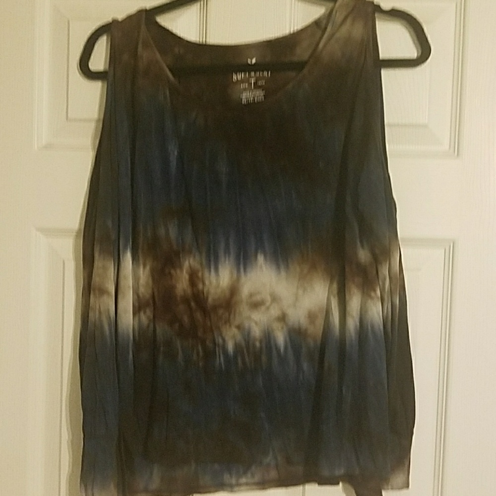 Cold shoulder tie dye top